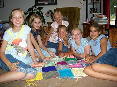 4-H blanket and girls